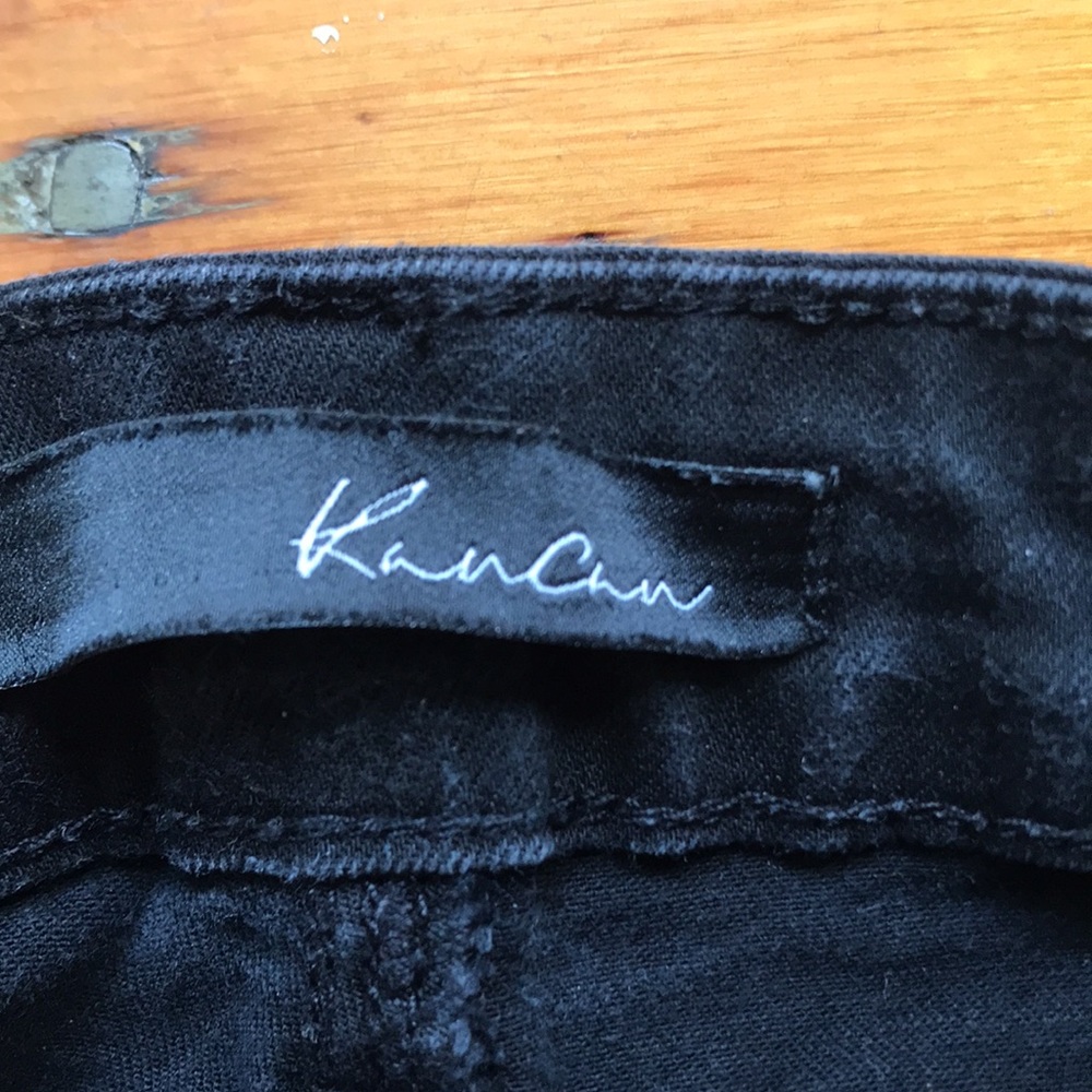 Shorts - Picture 3 of 4